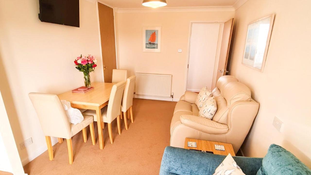 Sandy Bay Apartment, St Ives Bay, Hayle Bagian luar foto