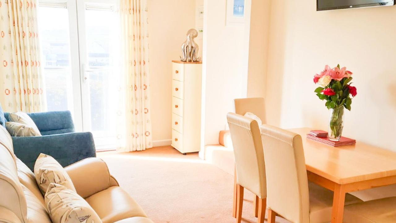 Sandy Bay Apartment, St Ives Bay, Hayle Bagian luar foto